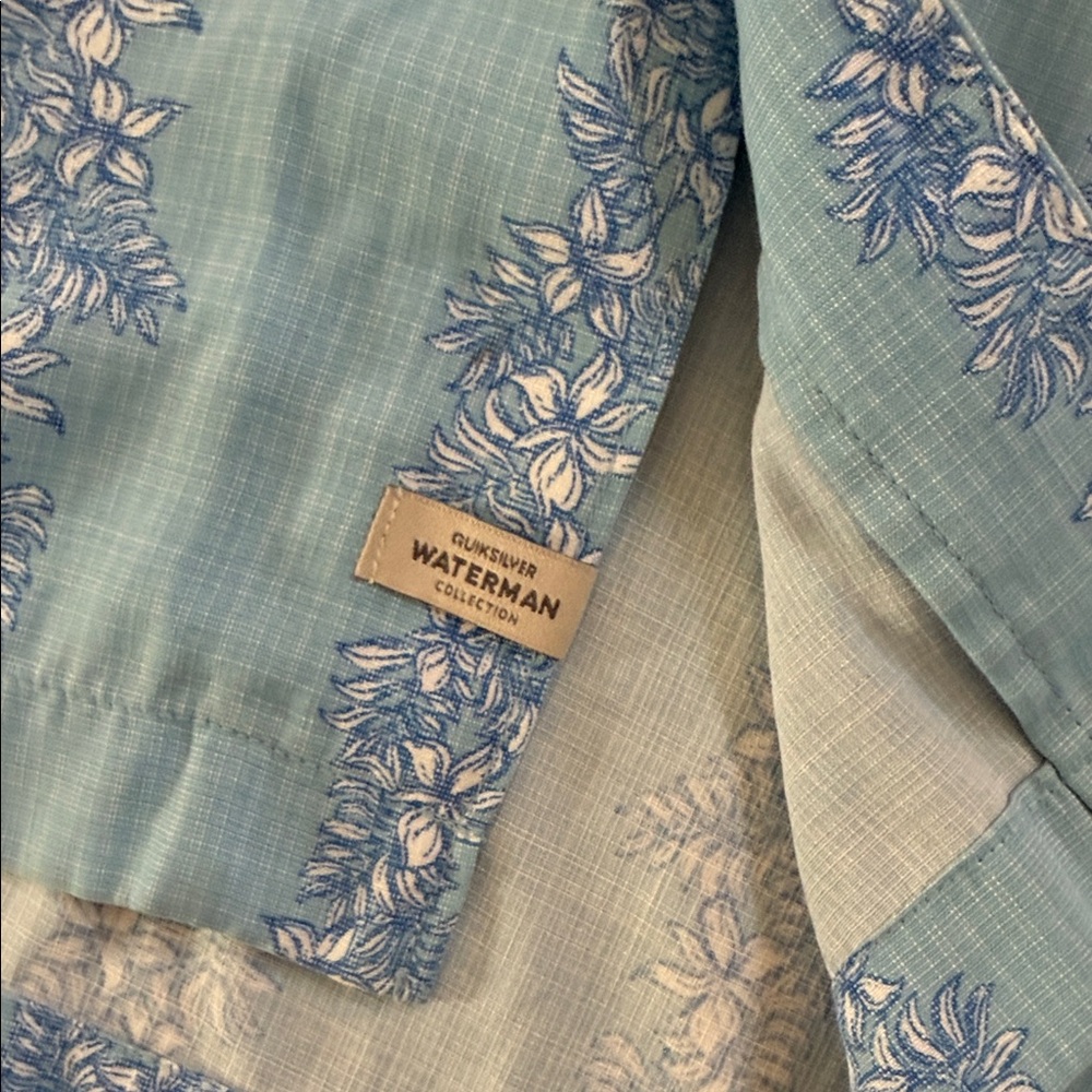 Quicksilver Waterman Blue Floral Short Sleeve Shirt Hawaiian Tropical Large - Picture 5 of 8